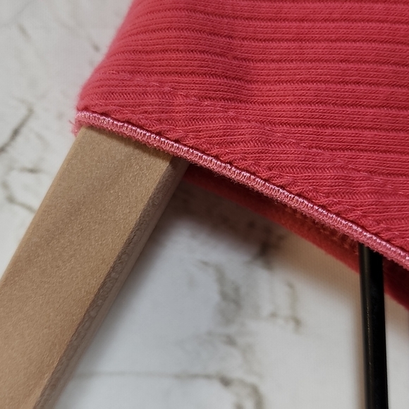 SUMMER Pink Ribbed Shell/Tank - Picture 3 of 4